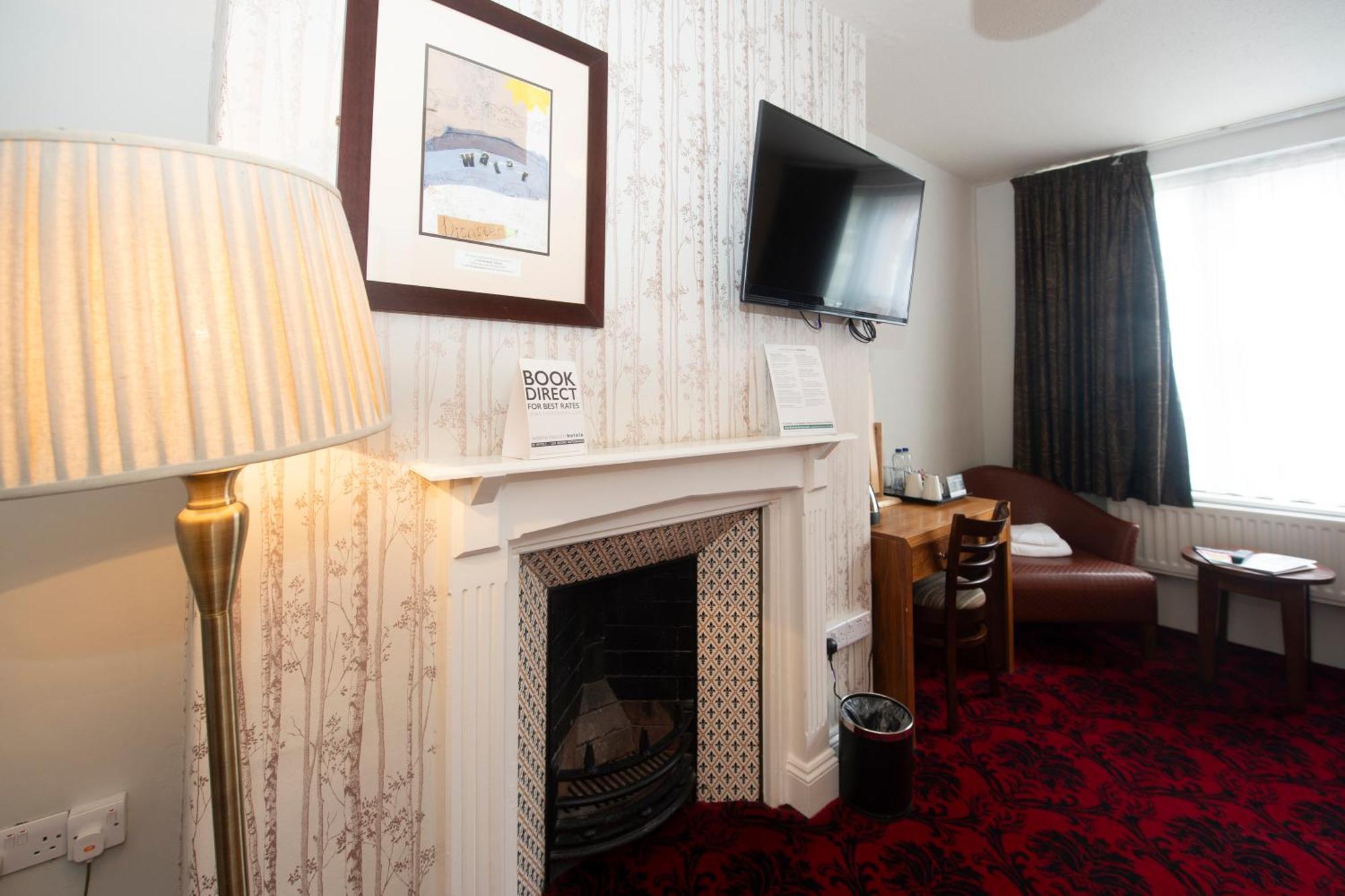 The Royal Hop Pole Wetherspoon Tewkesbury Bagian luar foto