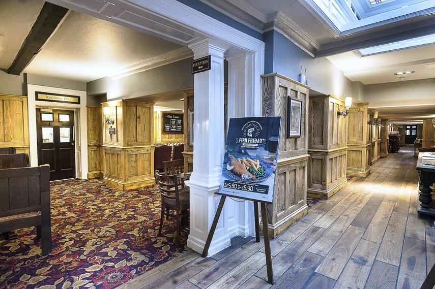 The Royal Hop Pole Wetherspoon Tewkesbury Bagian luar foto